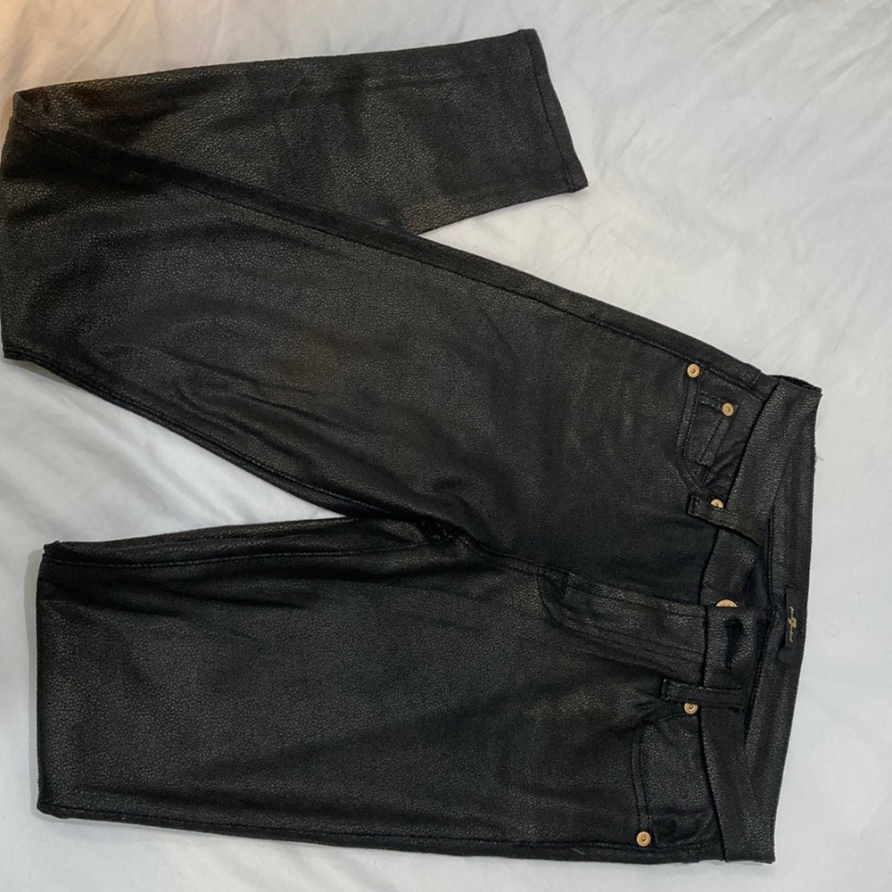 The High Waist Ankle Skinny With Faux Pockets in Black Coated
7 For All Mankind